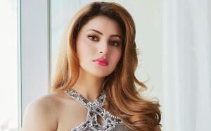 Urvashi-Rautela (1)